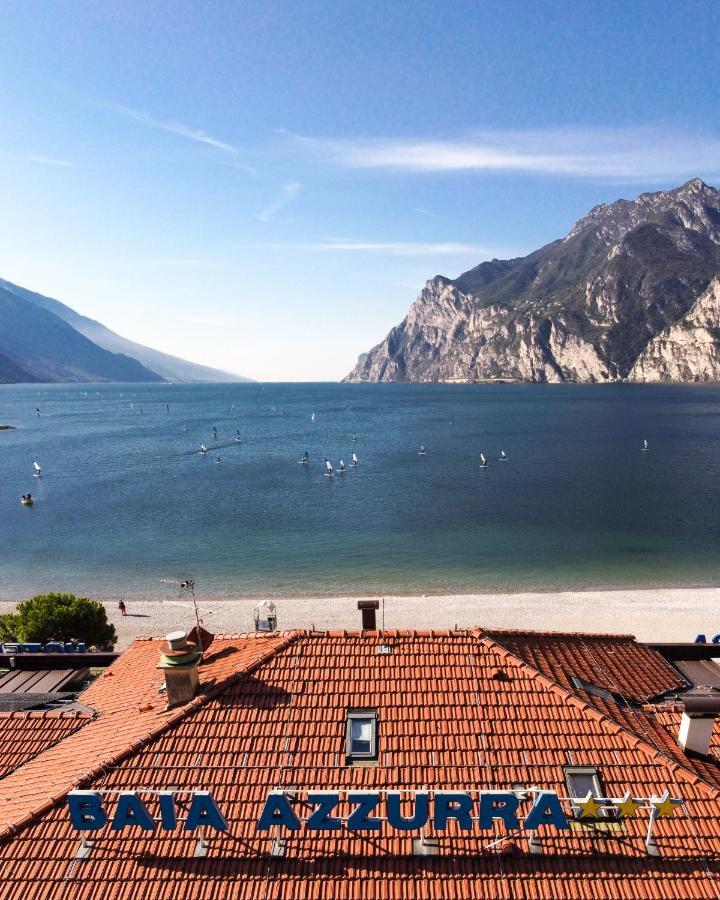 Hotel Baia Azzurra - Lake Front Torbole Sul Garda Екстериор снимка